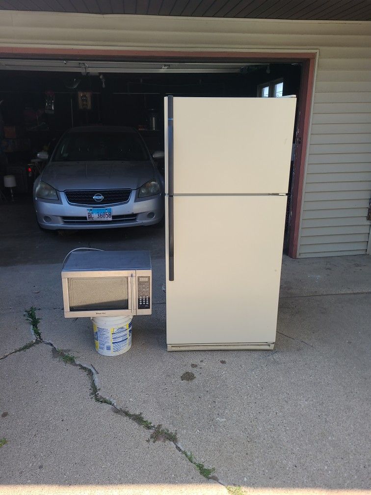 Fridge/Kenmore. And. Microwave/ magic Chef