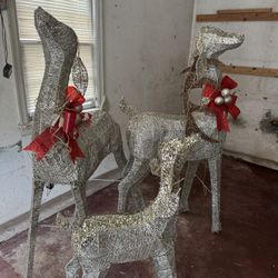Set Of Christmas Deer 