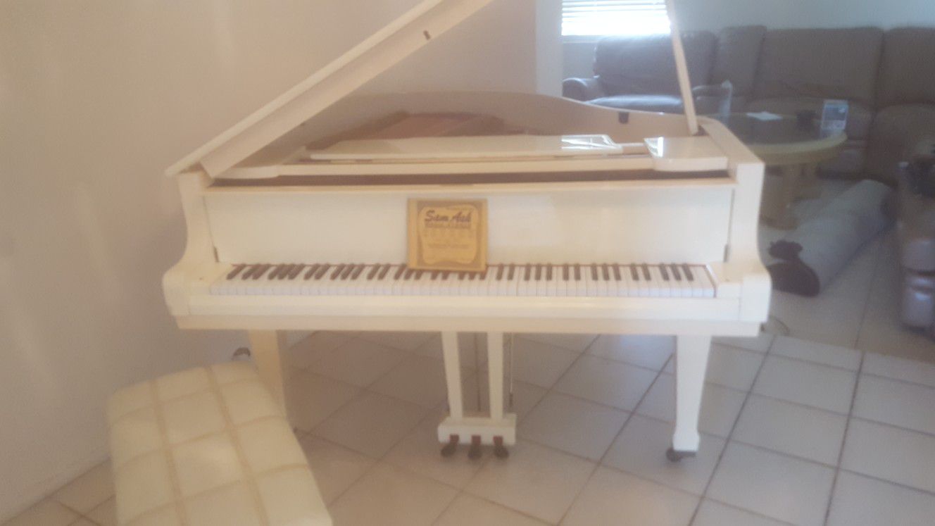 Webber piano