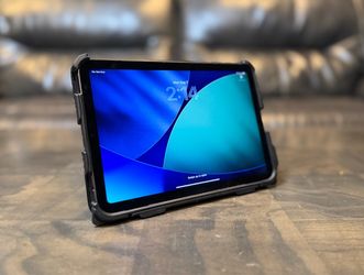 Apple iPad Mini 8.3” MK893LL/A Wifi Cellular 6th gen 64GB tablet with protective case