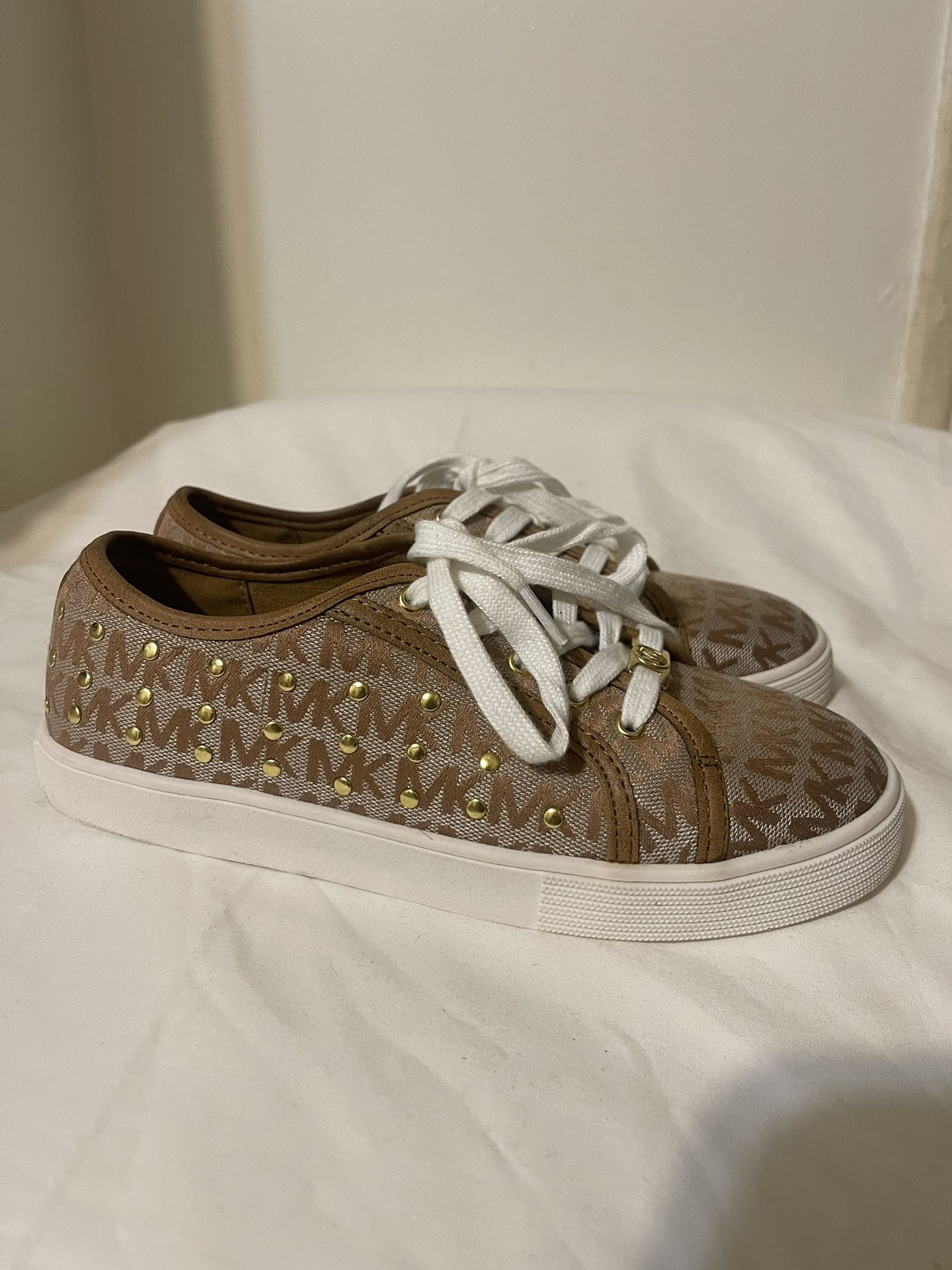 Michael Kors Medici Lace MK Signature Sneakers women’s size 4 Tan/Gold
