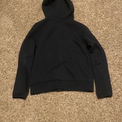 Big Kids Nike Tech Medium Size 