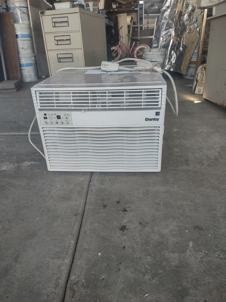 Window AC Unit 12,000 BTU