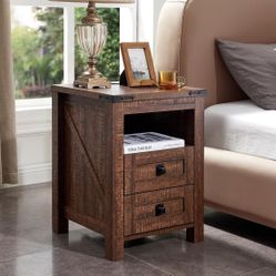 End table / Night stand
