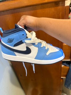 Nike boys  size 3