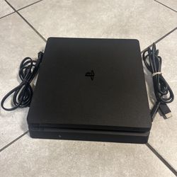 PS4 Slim - (875 GB)