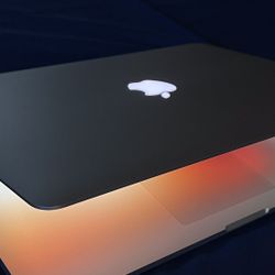 15” Apple MacBook Pro Retina,  Quad Core I7, 16GB Ram, 500GB SSD $400