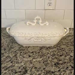 NEW Ornate Antiqued Off White Serving Bowl Dish And Lid