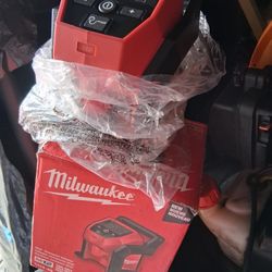 Milwakee M12 Compact Inflator