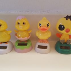 Lot Of 4 Solar Dancers