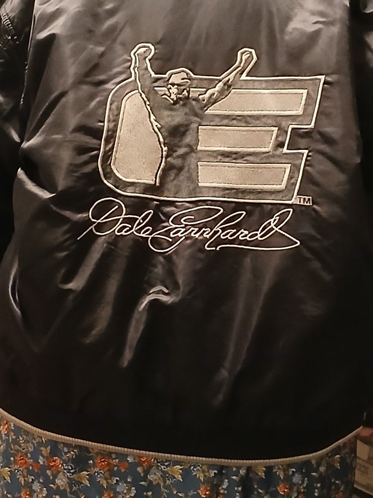 The Intiminator; Dale Earnheart # 3 Winston Cup Jacket ( XXL)