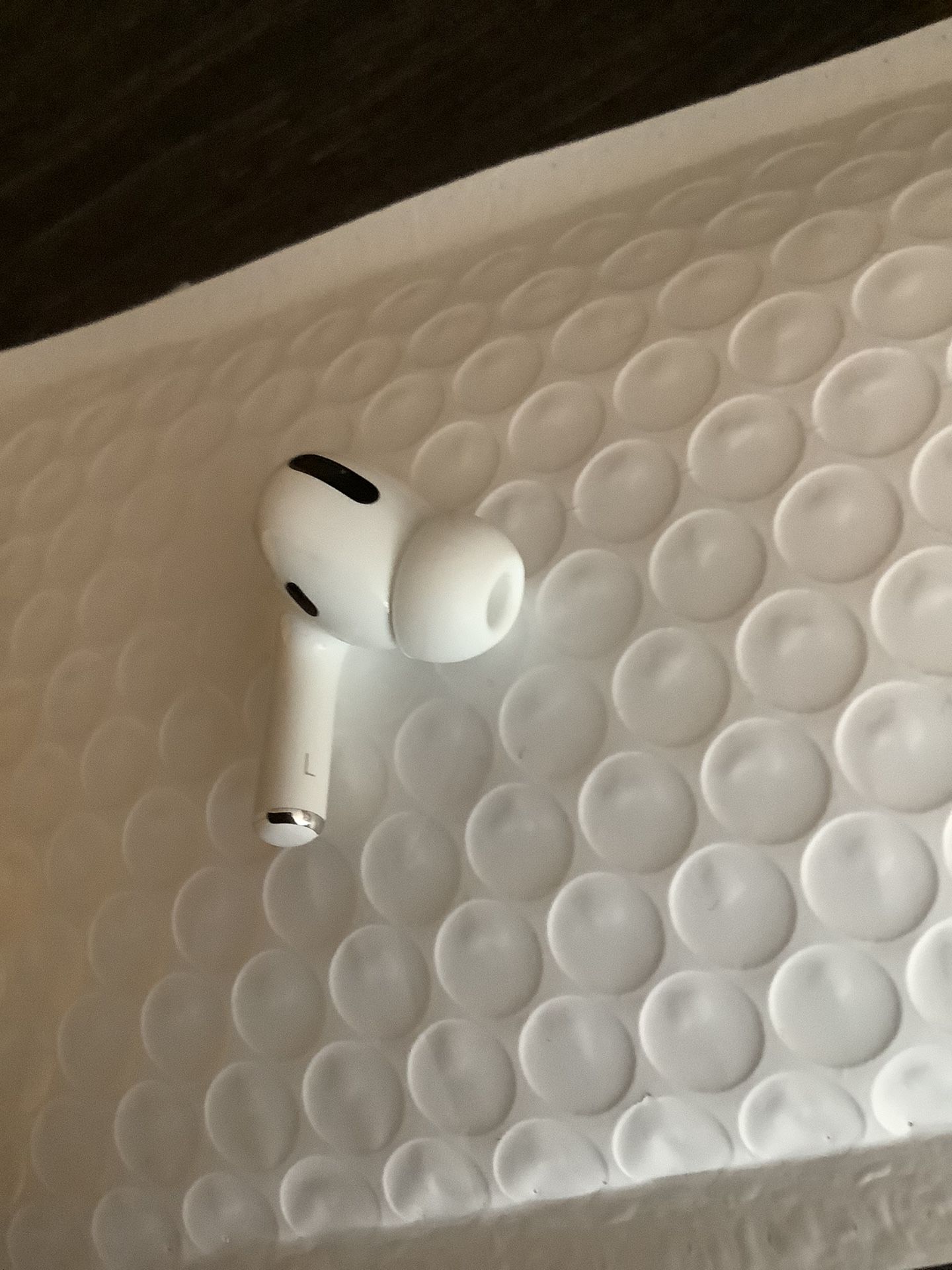 Left Apple AirPod Pro