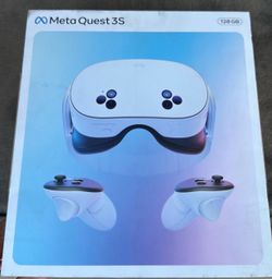 Meta Quest 3S dmmm!! New in box never open