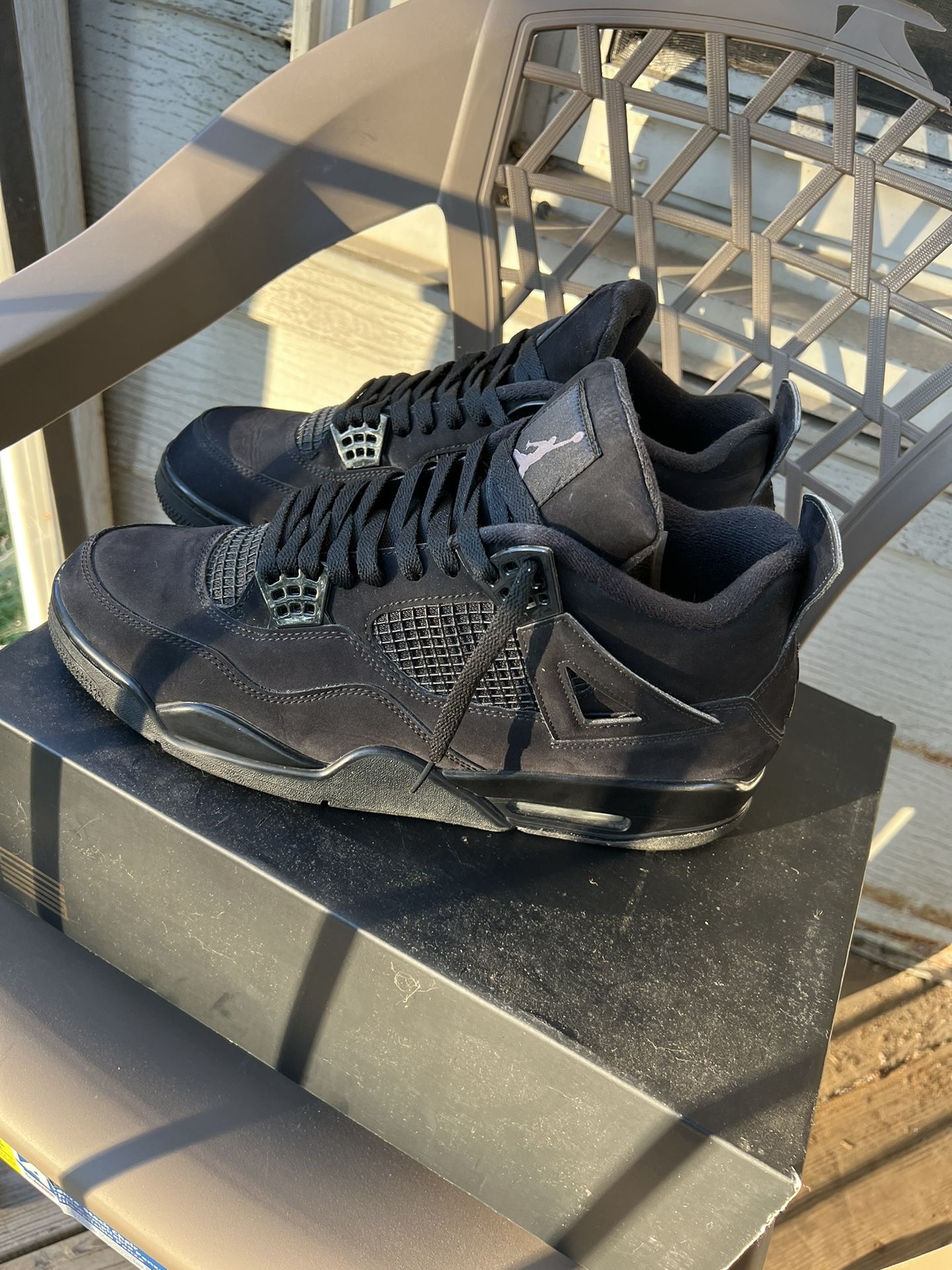 Jordan 4 Black Cats (NEGOTIABLE)