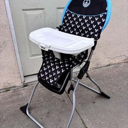DISNEY HIGH CHAIR 