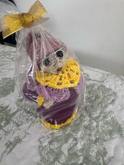 Handmade vintage crocheted little old lady pincushion