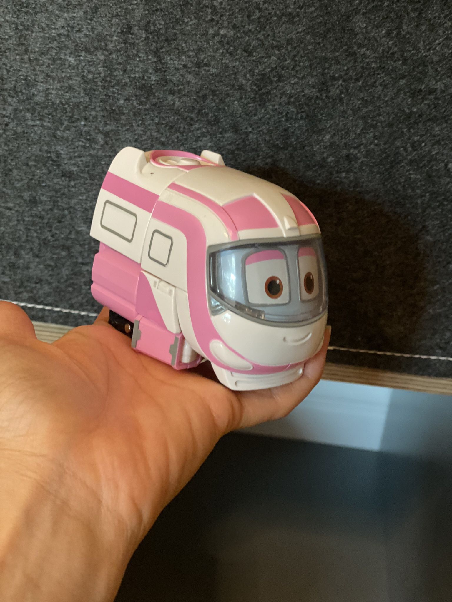 Robot train Maxie $10
