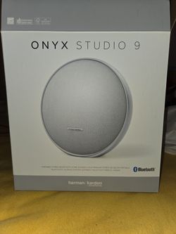 ONYX STUDIO 9 Bluetooth Speaker by Harman Kardon