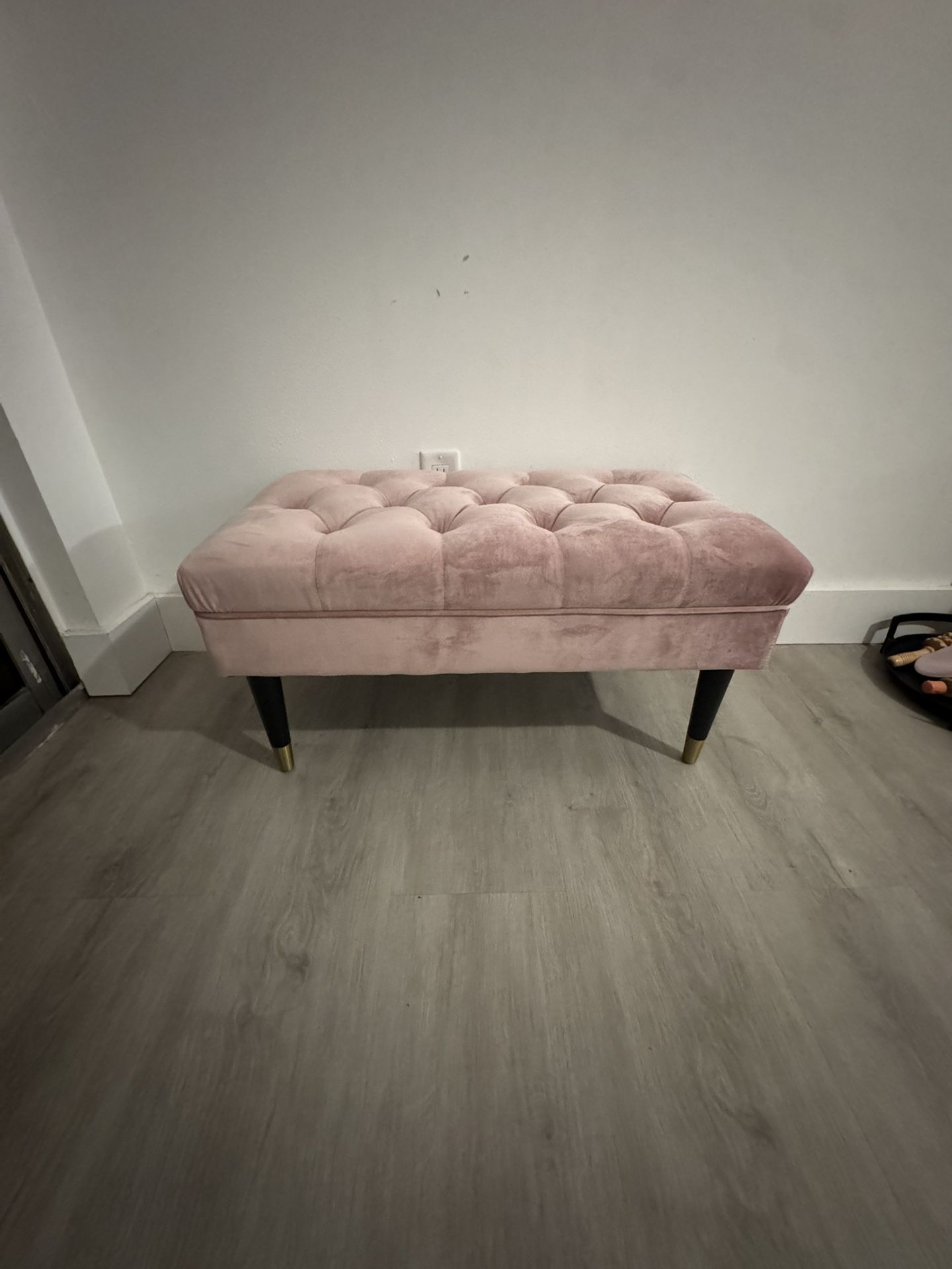 Pink tufted Ottoman
