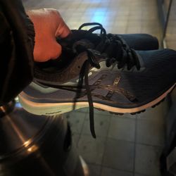 Shoe 