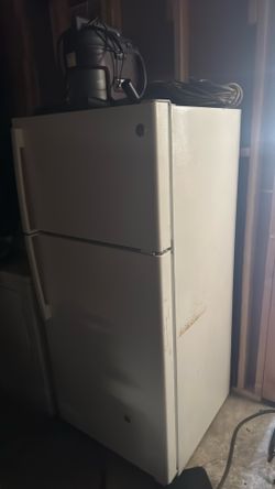 GE Fridge