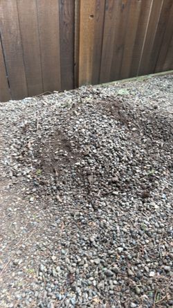 free pea gravel and filler soil