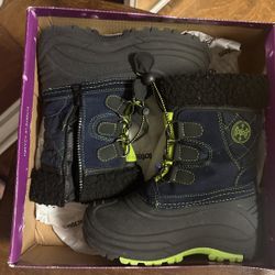 Totes Waterproof Winter Snow Boots Size 1 