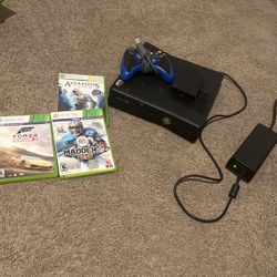 Xbox 360 Come With Carbon Fiber Blue Controller And Cords