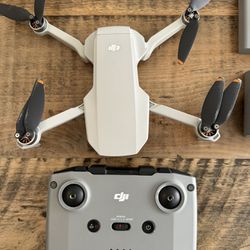 DJI Mini 2 Fly more (4K Drone)