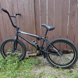Professional Subrosa BMX Bike - Black/Gold Accents