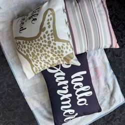3 decor pillows