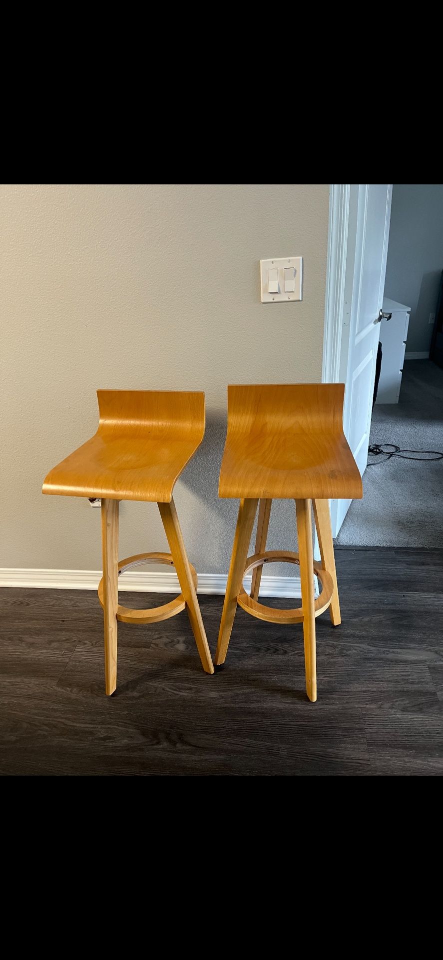 Wooden Bar Stool Pair
