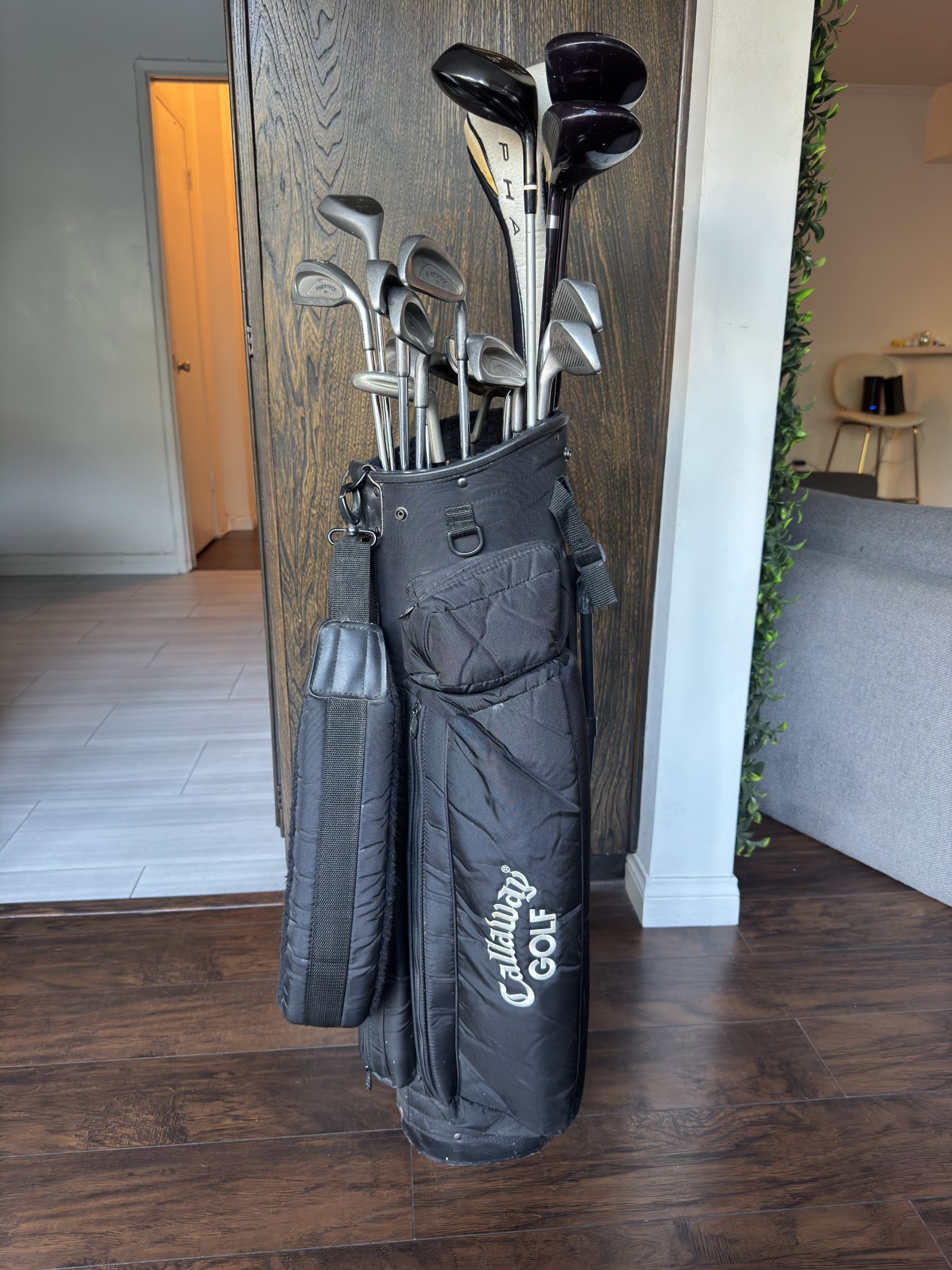 Vintage Shamrock clubs + Callaway Bag