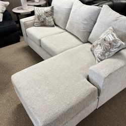 Stylish Reversible Chaise Sectional! 