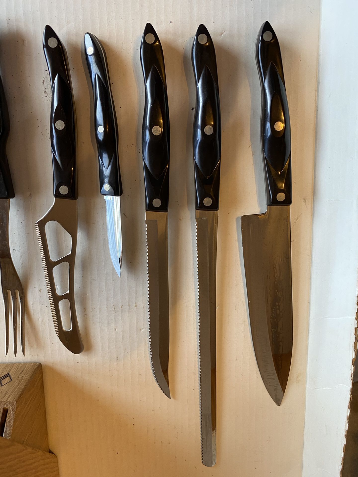 Calphalon Katana Damascus Knife Set for Sale in Beaverton, OR - OfferUp