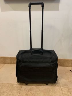 TUMI CARRY ON. FONTAINBLUE AREA