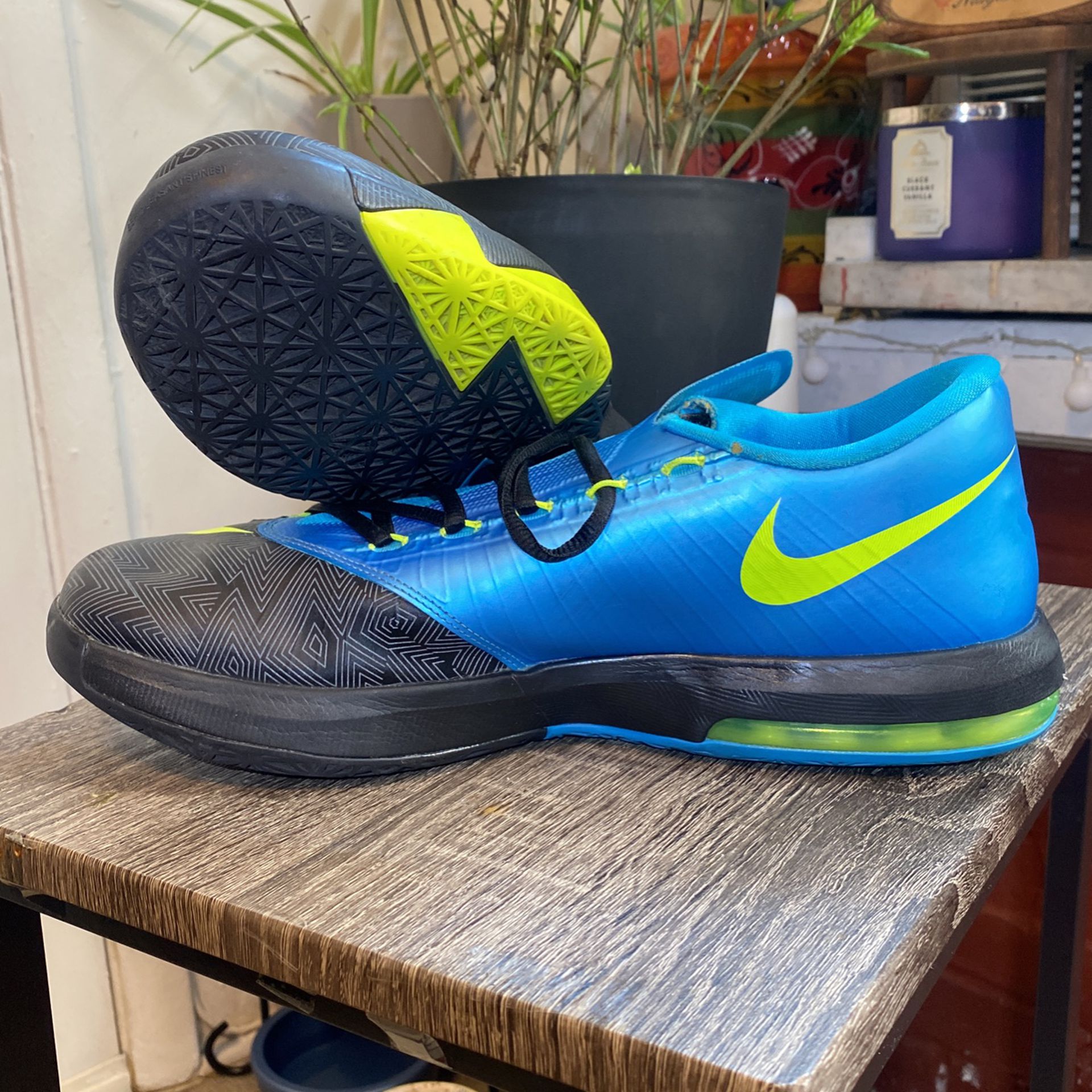 Used Good Condition Authenticity Guarantee NIKE KD 6 AWAY 2 2014 SIZE 11.5 for Sale in York, NY - OfferUp