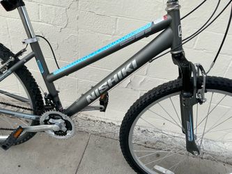 Silver 26in MTB