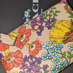 Coach Small Wristlet With Floral Print