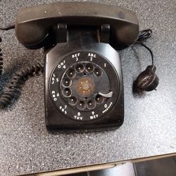 Vintage Rotary Phone. Western Electric. 30 Bucks