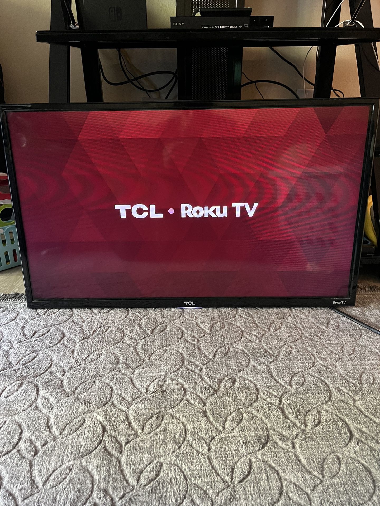 TCL Roku Smart Tv 32”