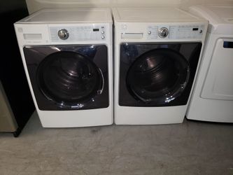 Kenmore Washer and Dryer Set