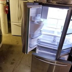 Blow Out Sale Warehouse Full Of Nice Like Brand New Washer Dryer Fridge Stove Stackable Only 75for Financing 90day TO Pay Free Warranty 