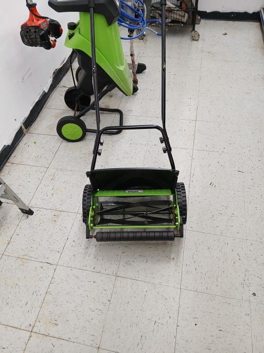 Push Blade Mower