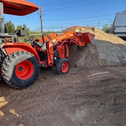Tractor 