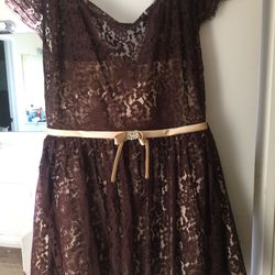 $25 Brown lace with pale yellow lining $25