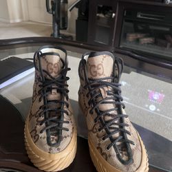 Guccis Shoes 