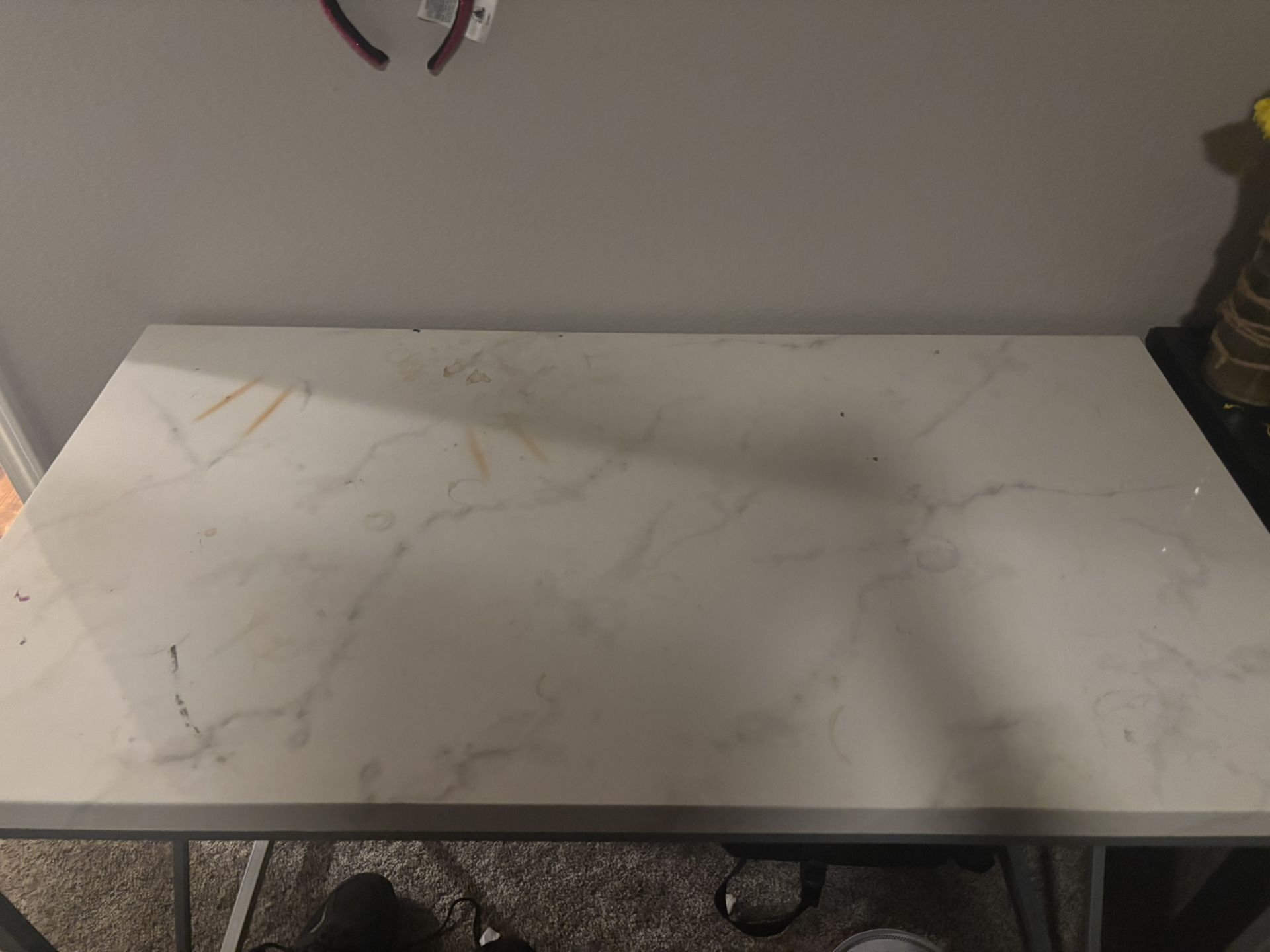 Nail Table
