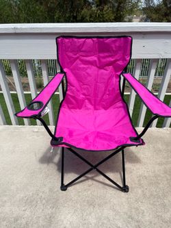 Folding outdoor/indoor chair