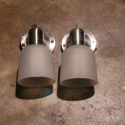 4.52-in W 1 -light Brushed Nickel Wall Sconce.